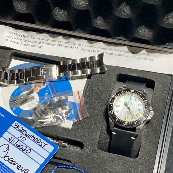 OCEANEVA DEEP EXPLORER DIVER WATCH RARE WHITE MOP - Picture 14 of 15